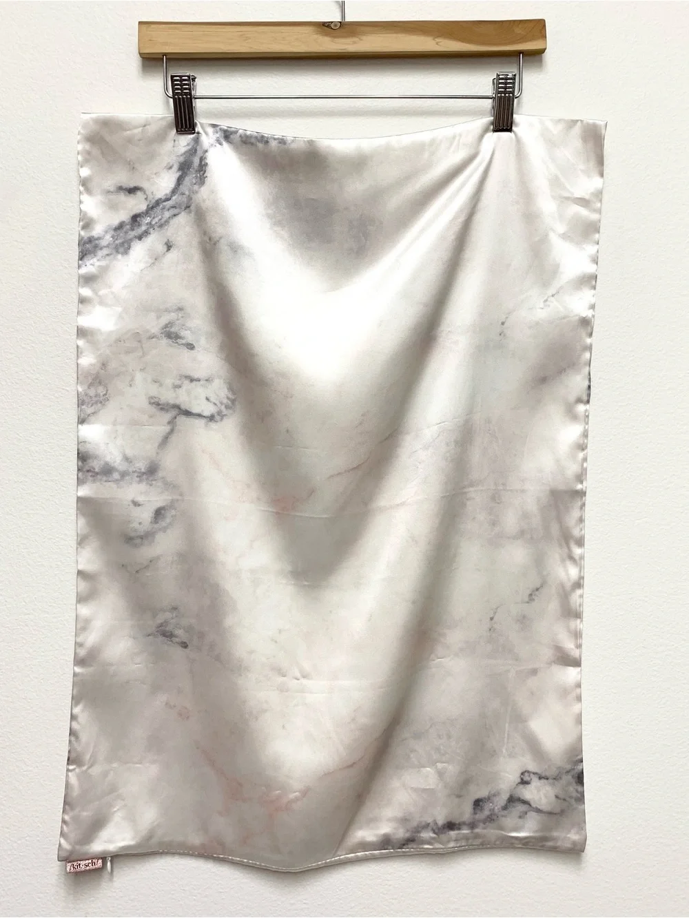 Kitsch Beauty Satin Pillowcase White Marble Standard Size Gentle on Skin & Hair